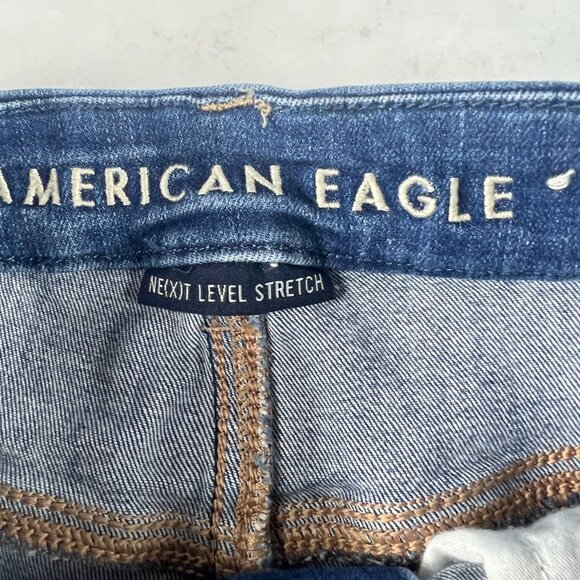 American Eagle Short Women 26* Curvy Hi Rise Shortie Blue Distressed Denim Tag 6 - Picture 4 of 16